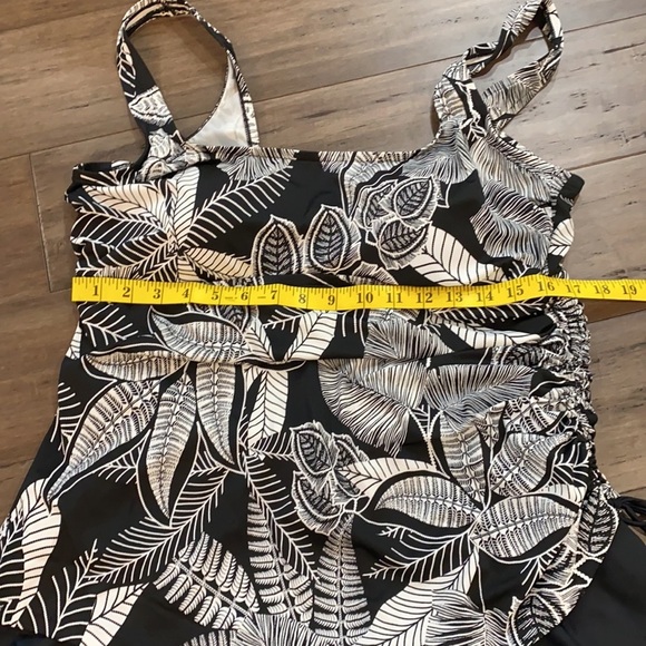 Azul by Maxine of Hollywood swimsuit tropical - Picture 6 of 8